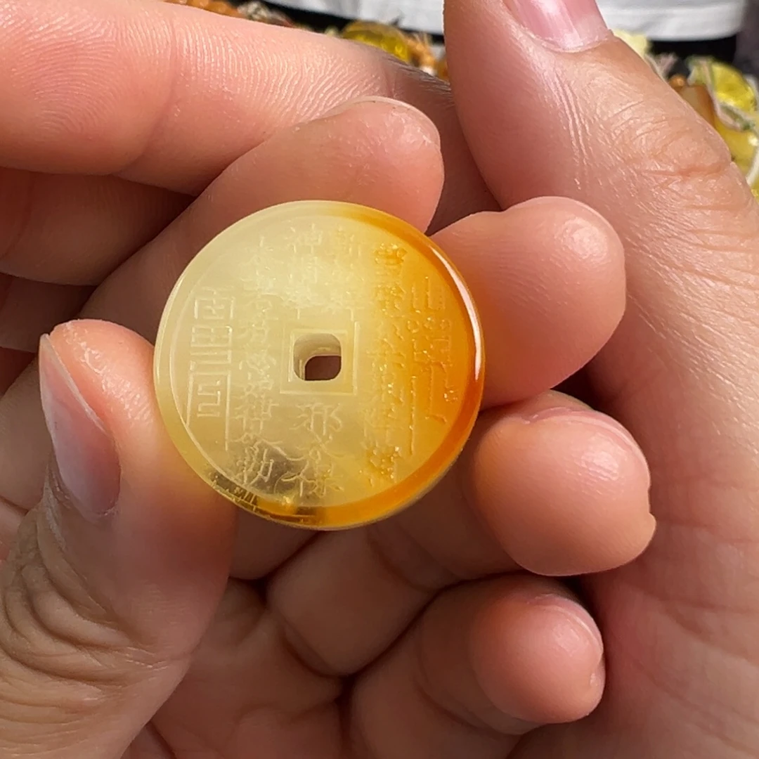 蜜蜡未镶嵌裸石微瑕