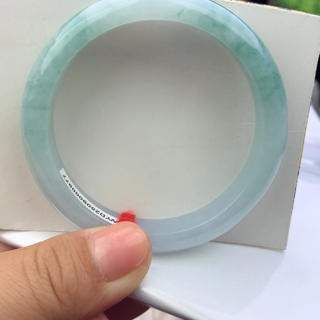 未镶嵌手镯翡翠纯天然