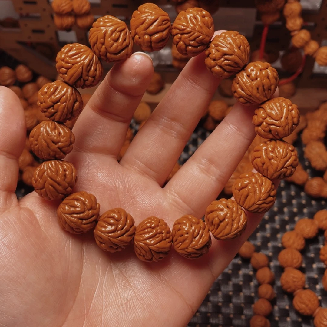 木质类龙纹桃枭手串