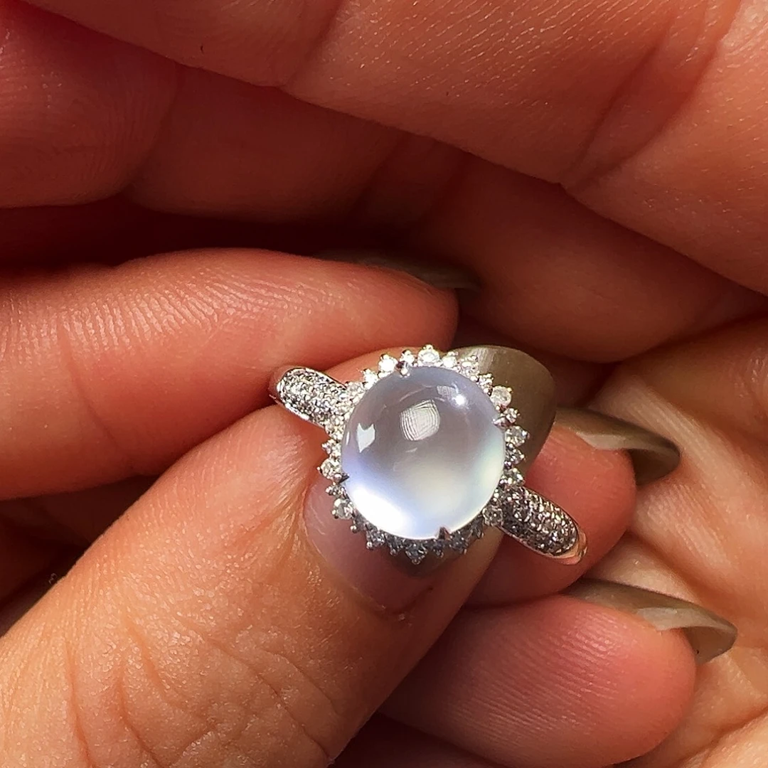 翡翠18K金镶嵌颈饰戒指