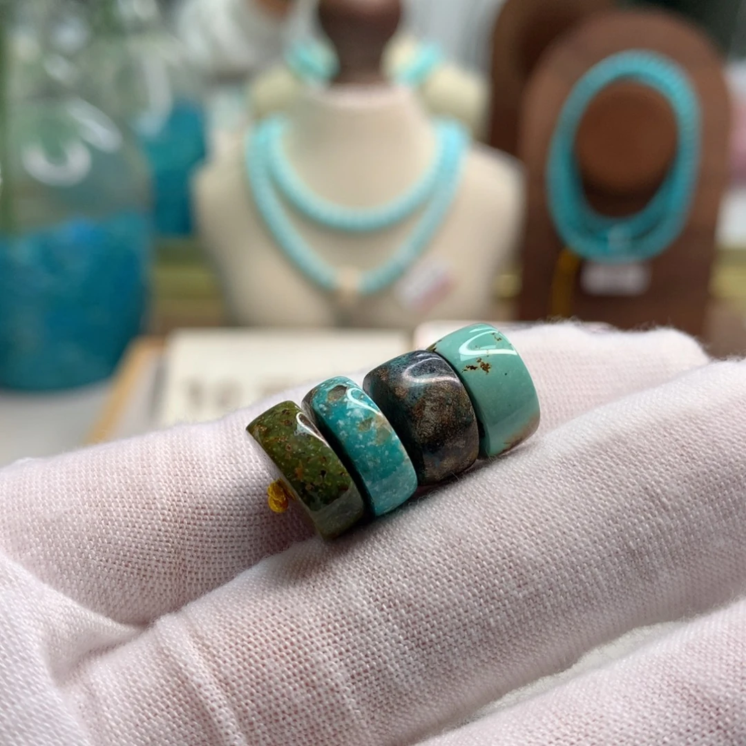 绿松石未镶嵌饰品