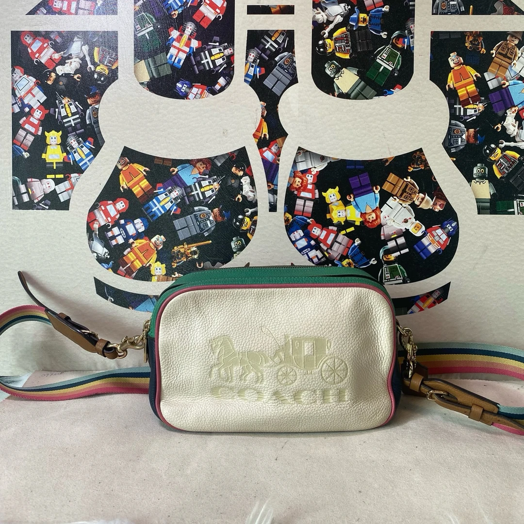 95新 COACH/蔻驰 21057斜挎包
