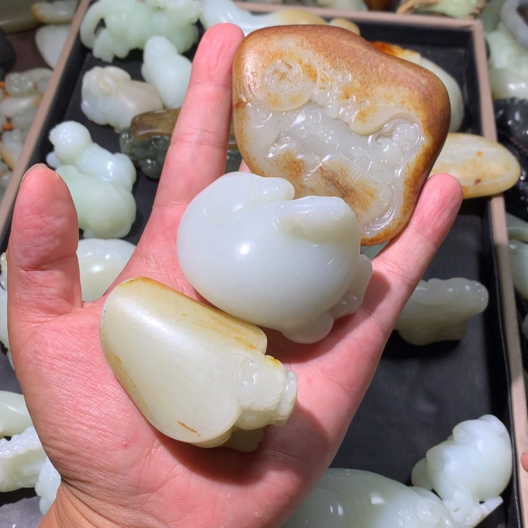 和田玉（糖玉）未镶嵌挂件阿*