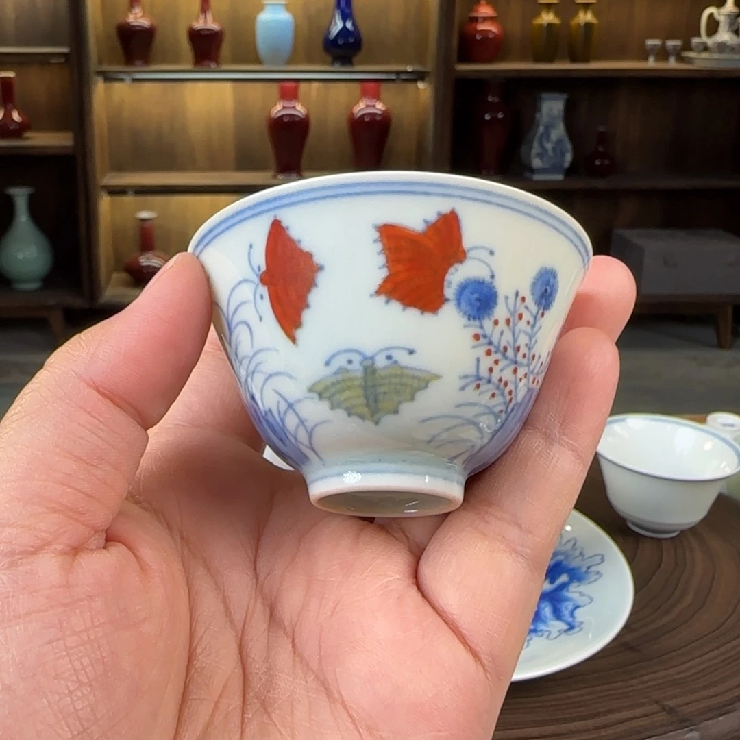 L**g图君君君君君君君君咯君君咯摸摸