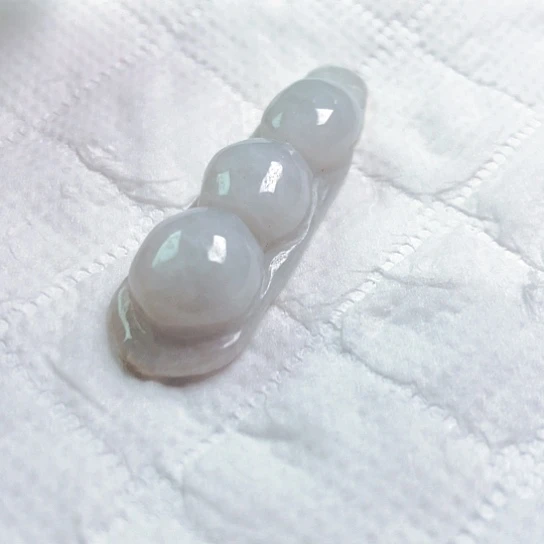 翡翠颈饰未镶嵌刘*清吊坠