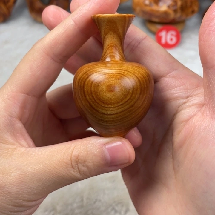 海***涛柏木（崖柏）太行黑油花瓶拍的不退换