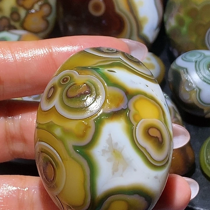 玛瑙/玉髓未镶嵌珠宝奇石62