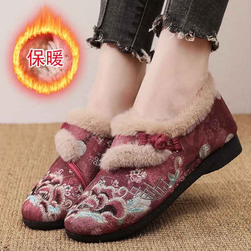 女民族风保暖冬季一脚蹬防滑布鞋棉靴秋冬绣花鞋老人保暖舒适