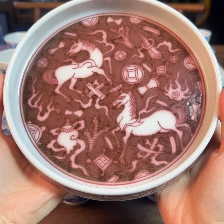 名窑口 釉里红马宝纹壶承福利