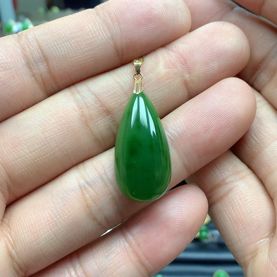 和田玉(碧玉)颈饰18K金镶嵌13×27