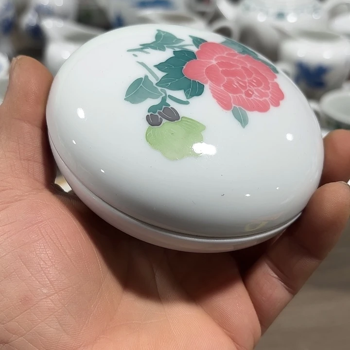 陶印尼和印尼和芙蓉花