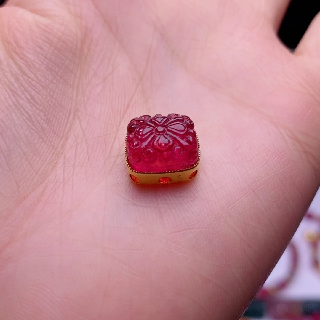 颈饰18K金镶嵌碧玺格桑花魔盒yy