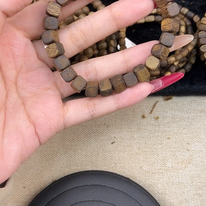 沉香手串7mm多样性发一