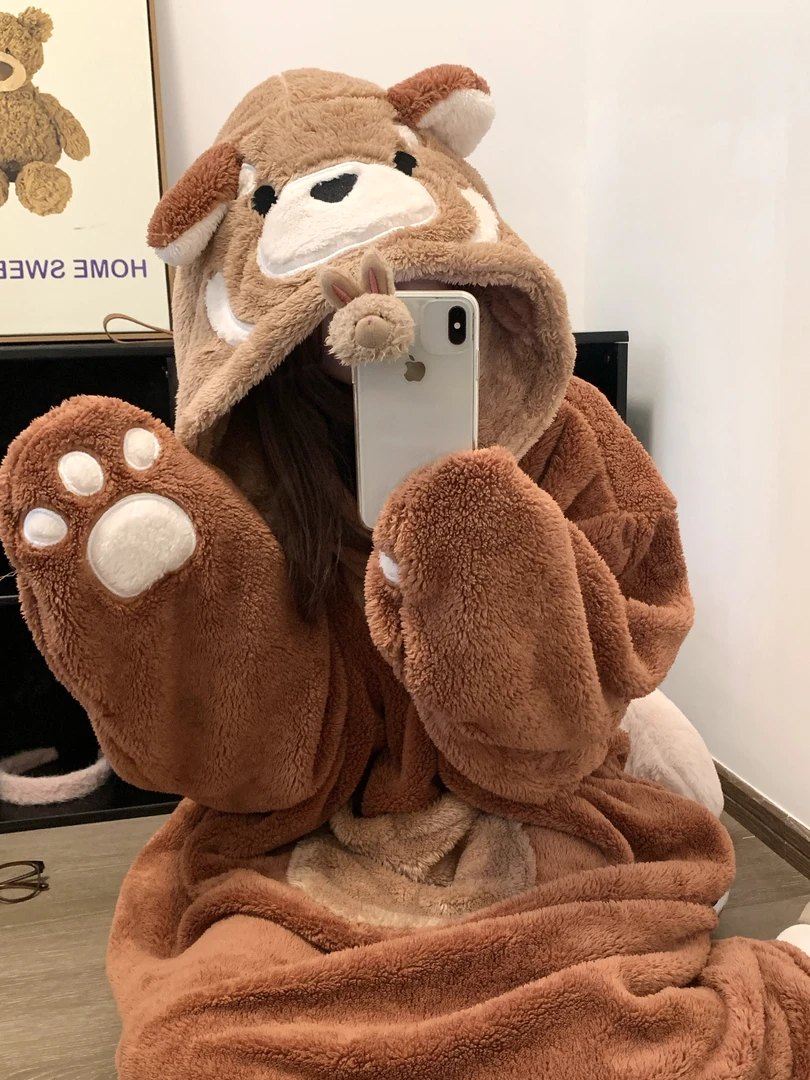 连帽可爱小熊猫甜美珊瑚绒睡袍2025新款加绒加厚连帽睡衣家居服冬