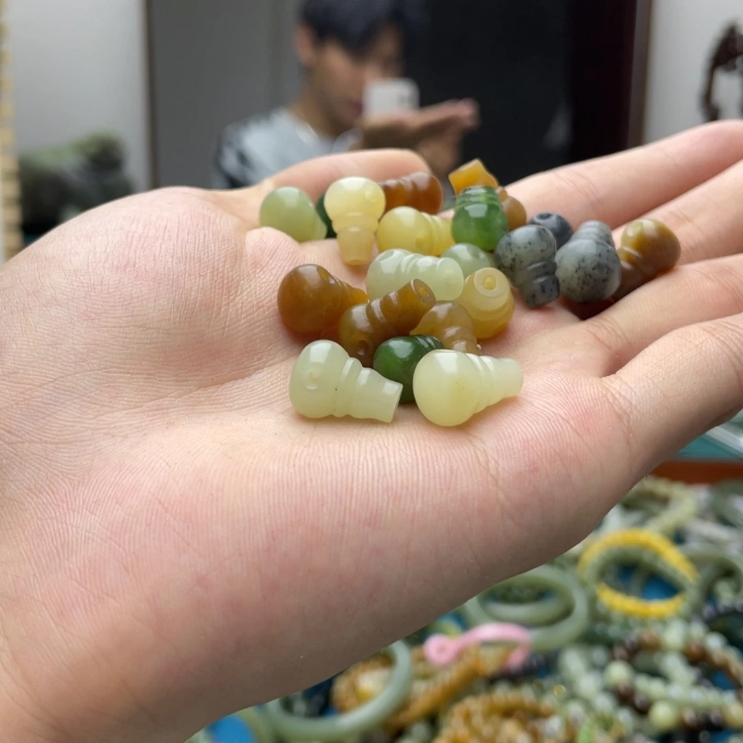 手链未镶嵌和田玉多样性发其一