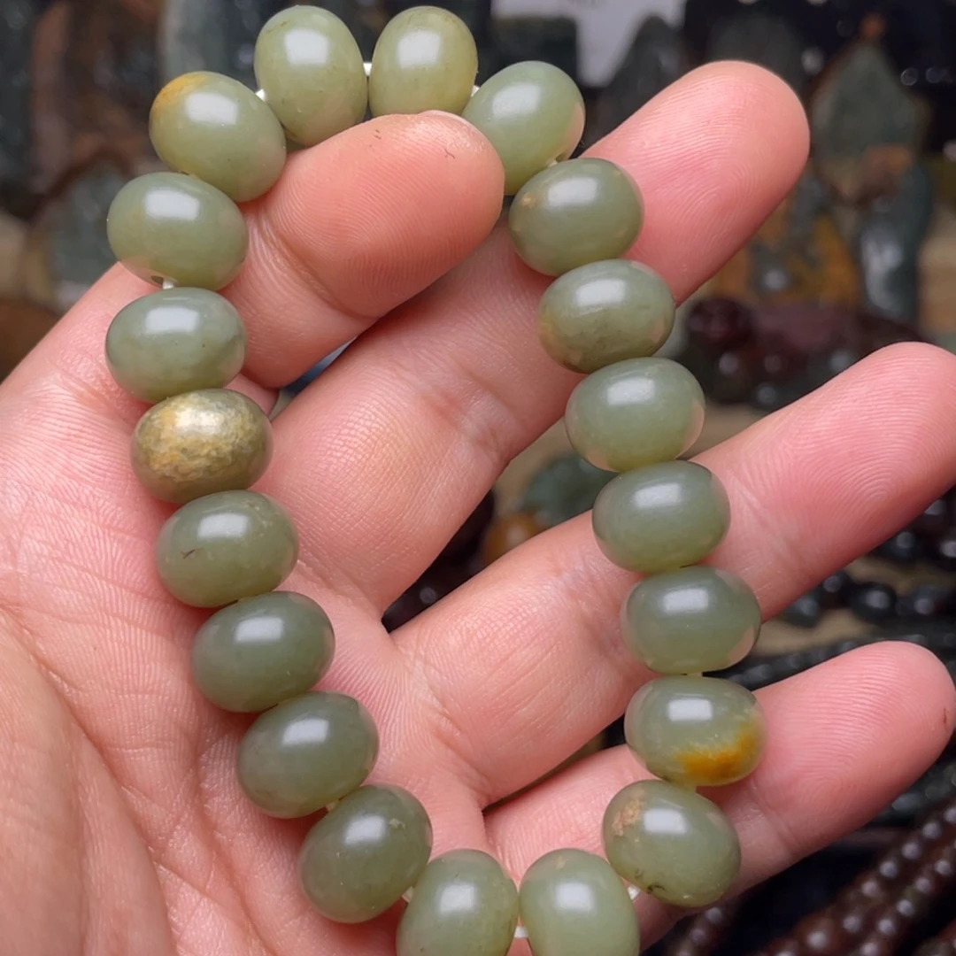 岫岩河磨玉（透闪石质玉）未镶嵌颈饰14×10.5