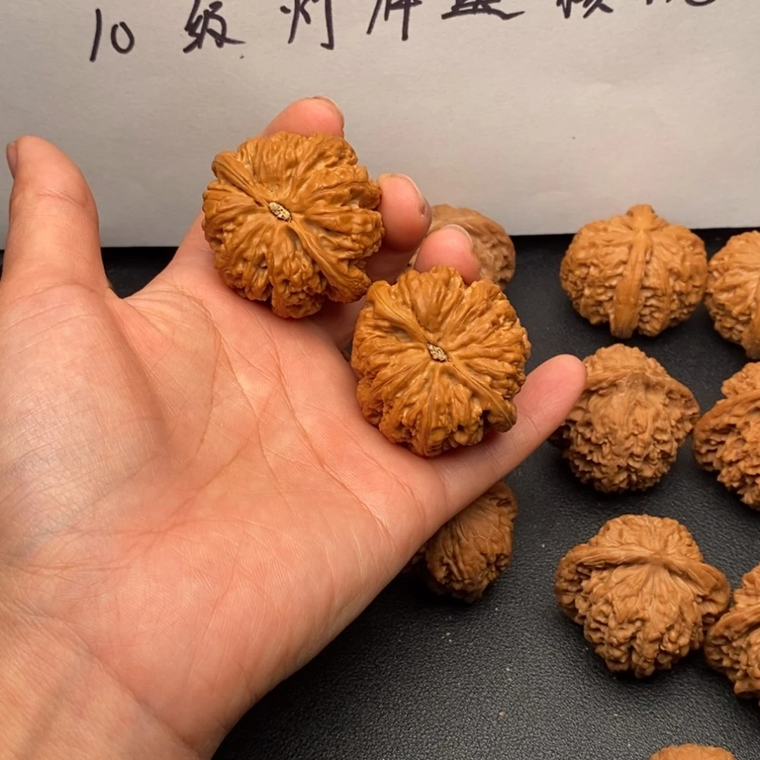 @***文玩核桃把件44粗筋修