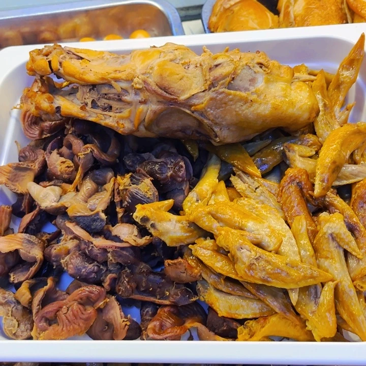 1斤鸡胗➕1斤翅尖➕骨架49包邮