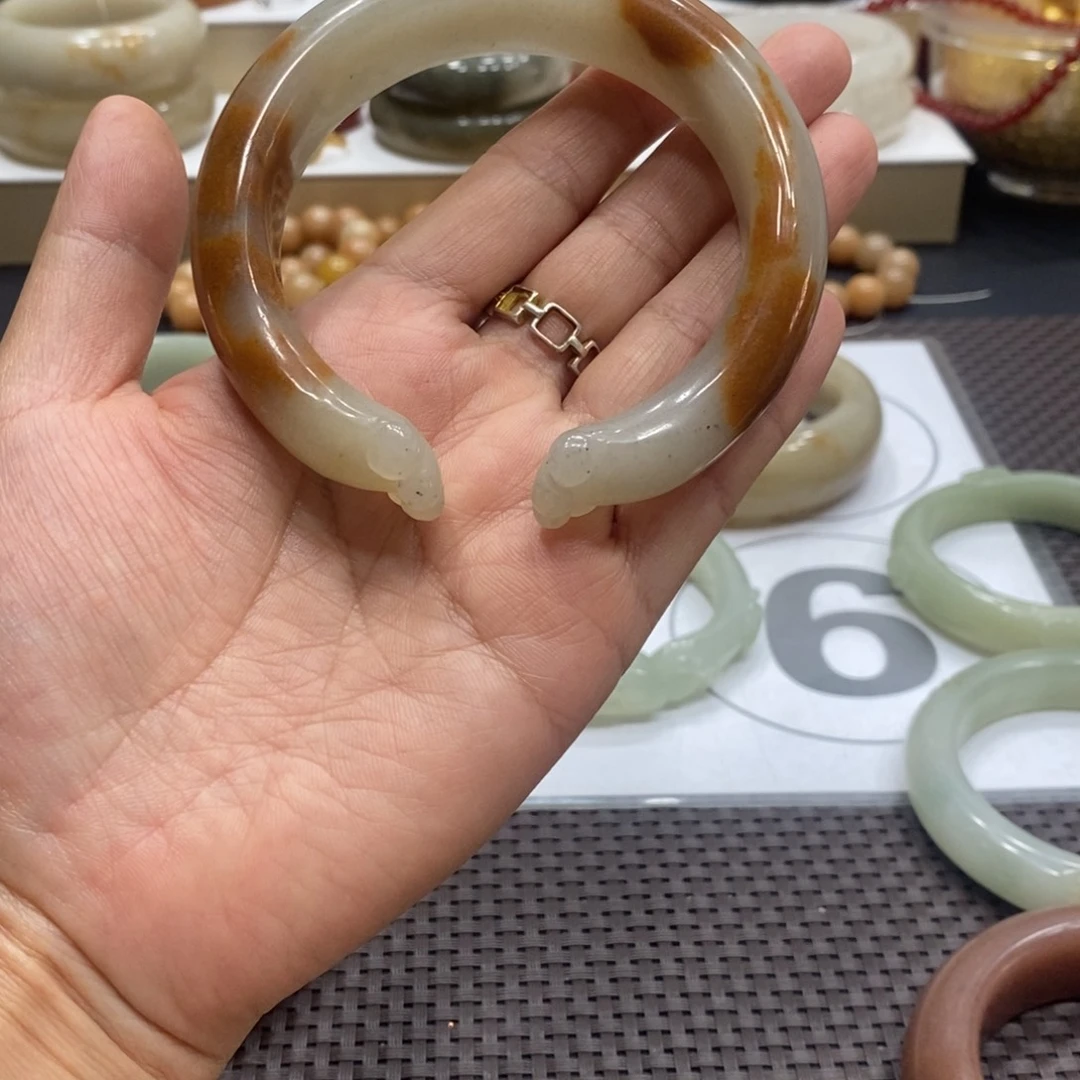 夢***影石英岩玉未镶嵌手镯
