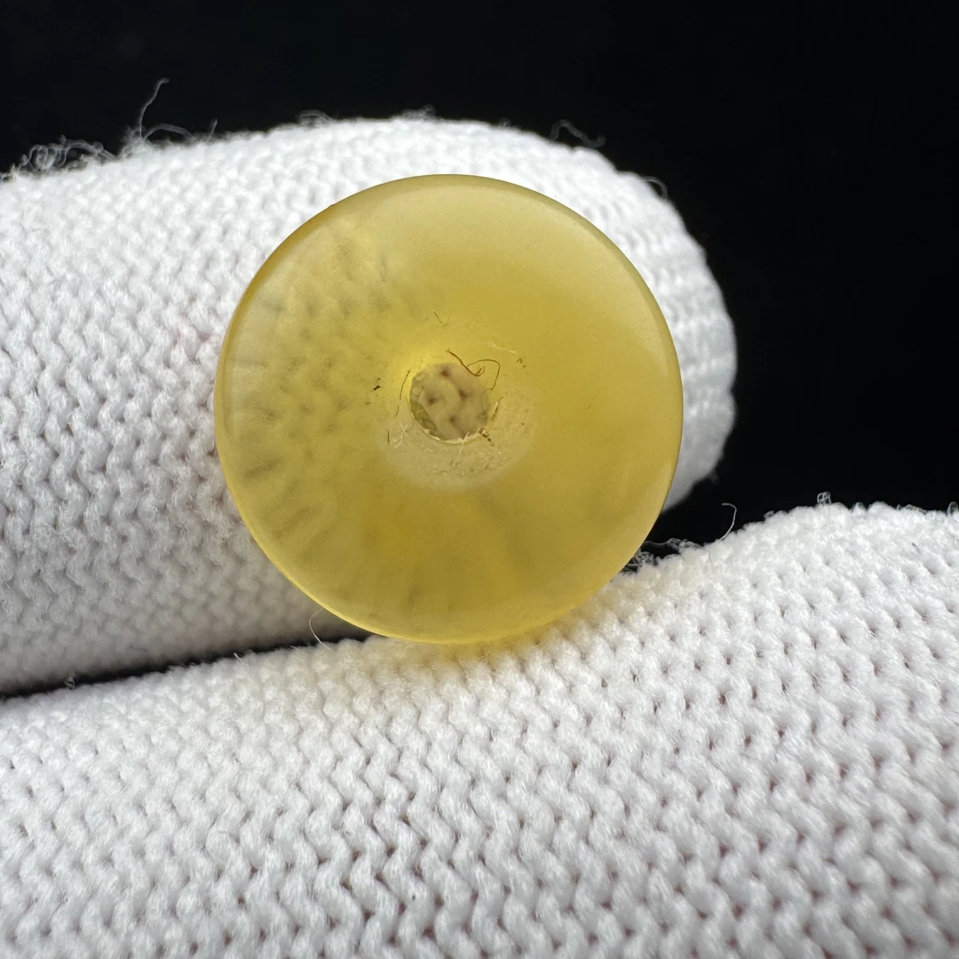 B3294天然原矿蜜蜡 瑕疵特价款 13.6*4mm支持复检假一罚四