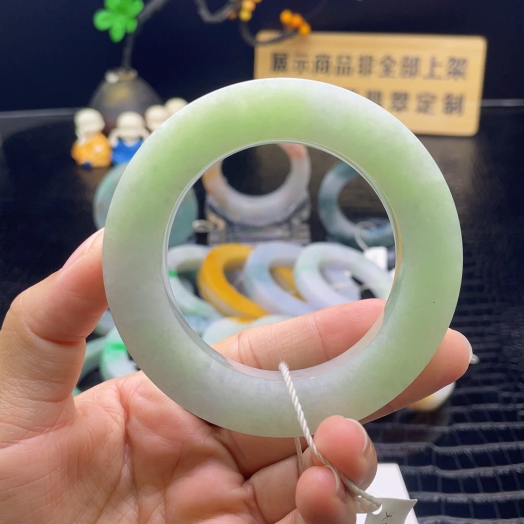 未镶嵌翡翠定制翡翠