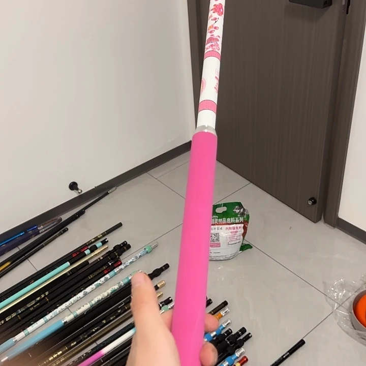 2.1粉色抄网杆一根