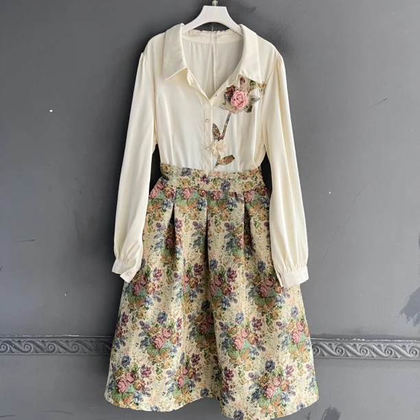 早秋新款气质减龄显白显瘦收腰修身时尚连衣裙