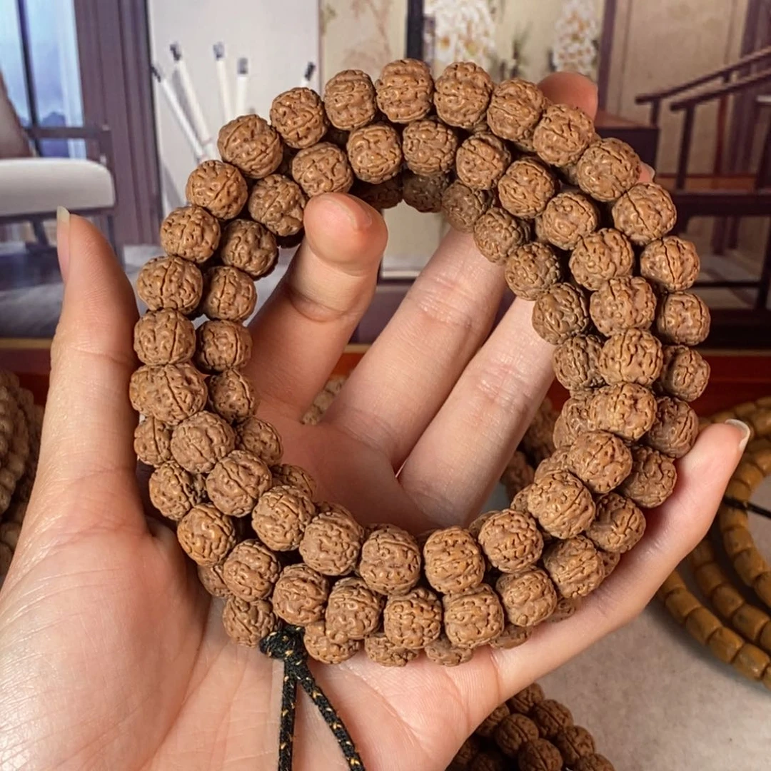 吊坠金刚菩提12号玉梅花卡1.0左右