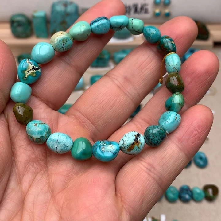 绿松石未镶嵌珠宝奇石