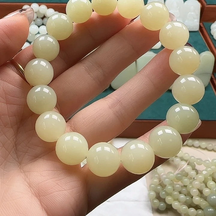 和田玉（糖玉）未镶嵌手链