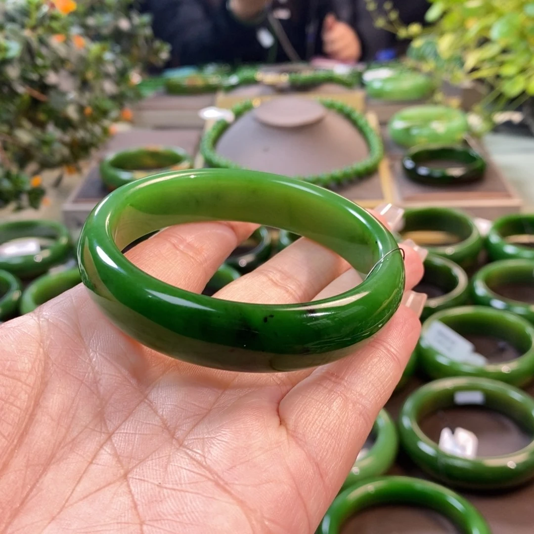 和田玉（碧玉）手镯未镶嵌