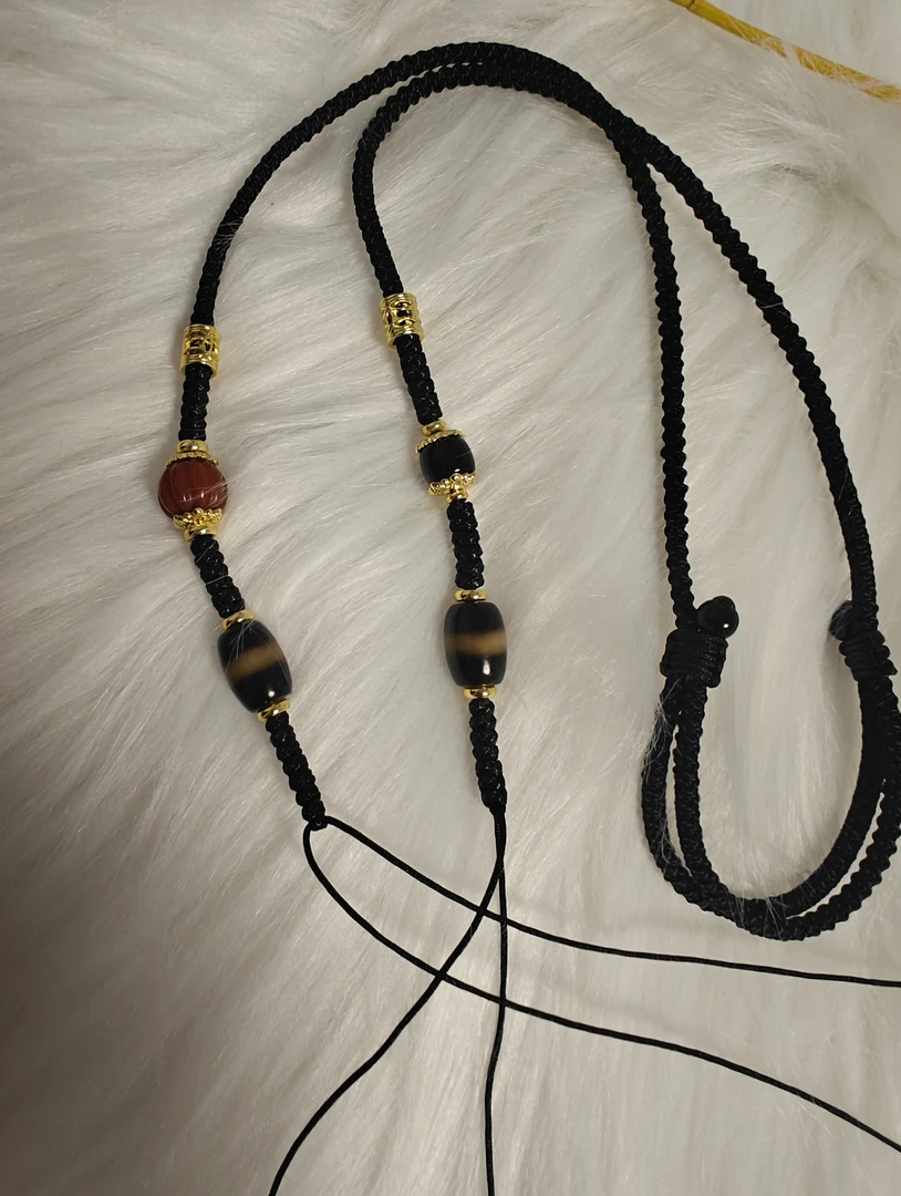 黑金线珠搭配南红一套锁骨链绳子