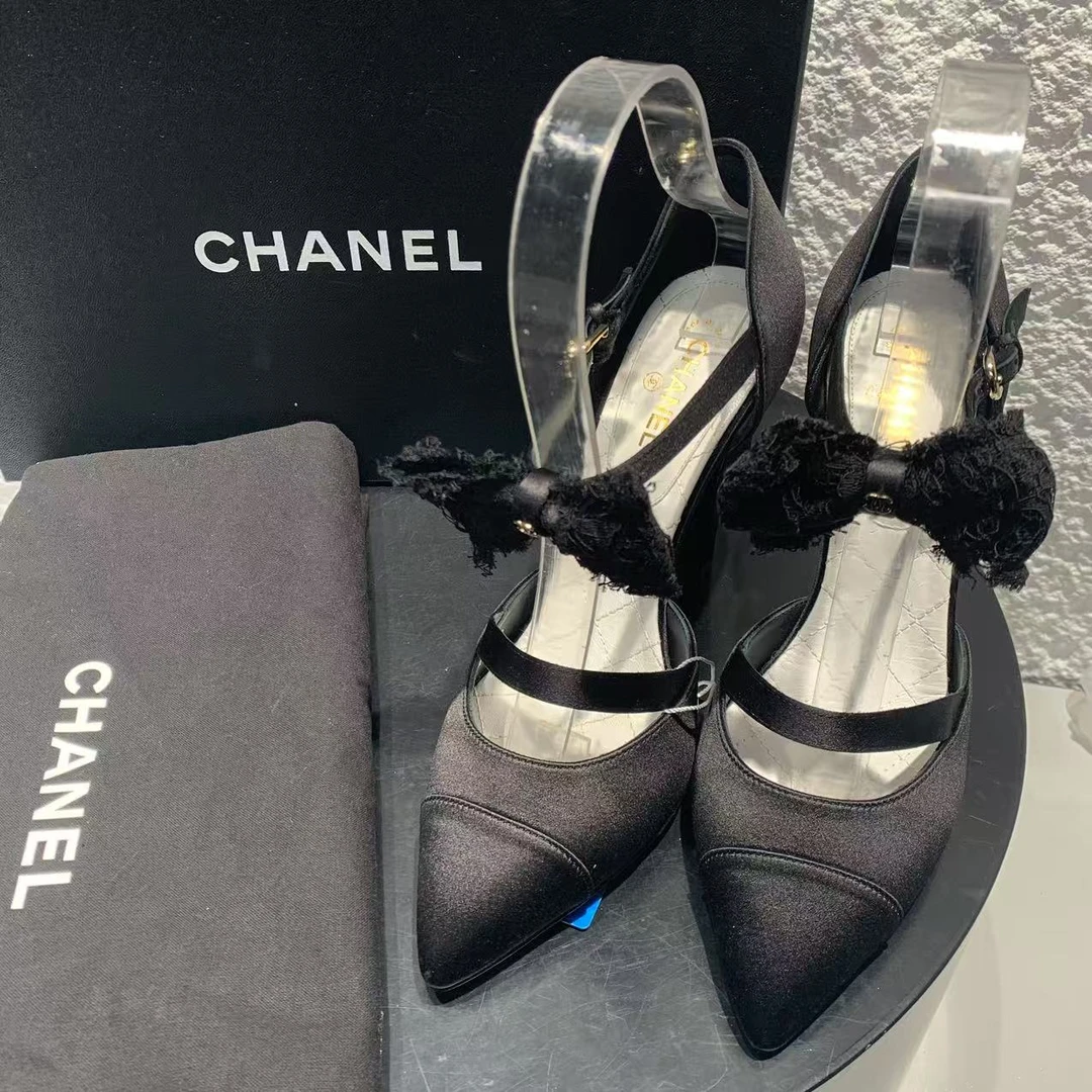 99新 Chanel/香奈儿 37码/仔仔/全套/黑色蝴蝶结尖头高跟鞋 894