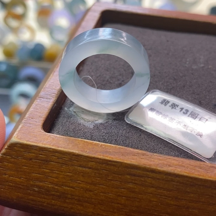 未镶嵌定制翡翠翡翠