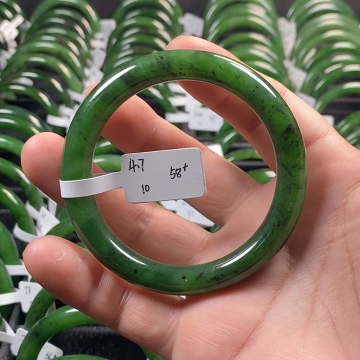 和田玉（碧玉）手镯未镶嵌58+