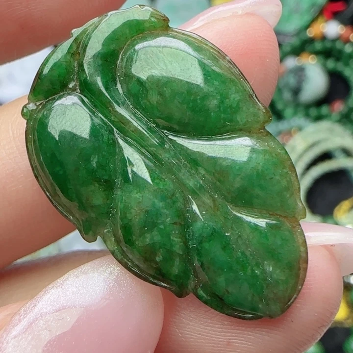 翡翠未镶嵌颈饰天然A货56