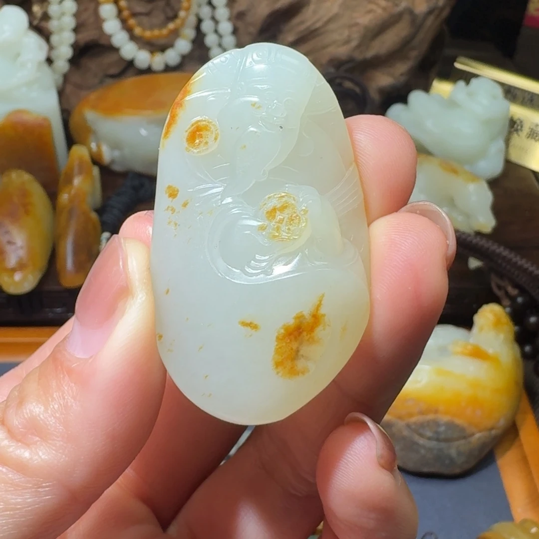 和田玉（糖玉）未镶嵌挂件