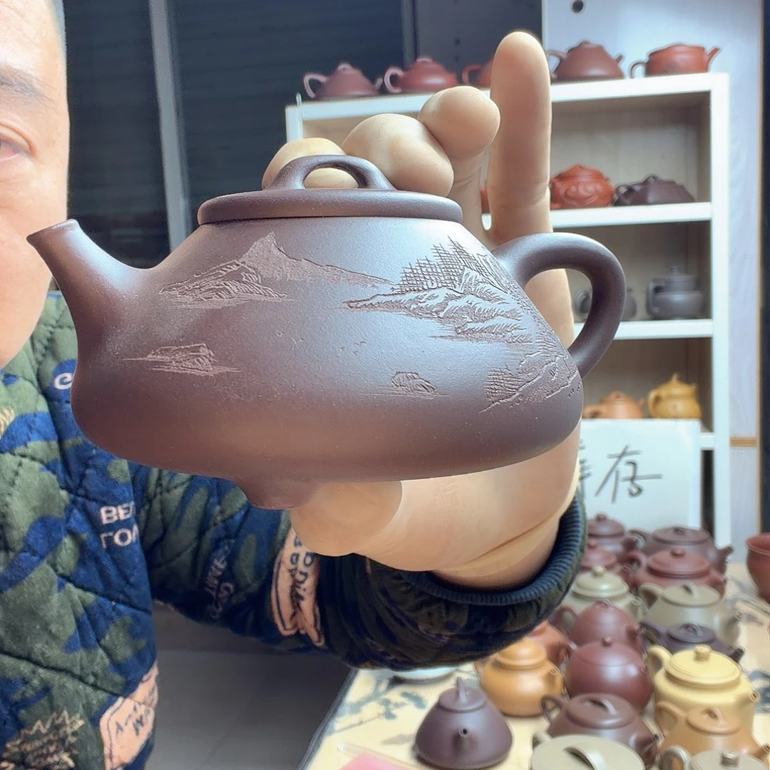 家***红紫砂茶壶我在外面吃饭呢