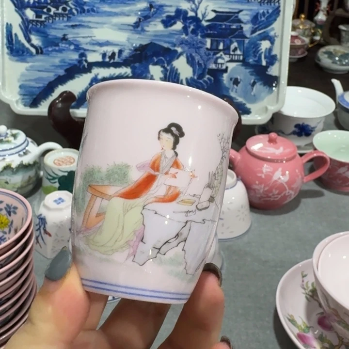 红稀土艺术瓷厂美颜室直通杯