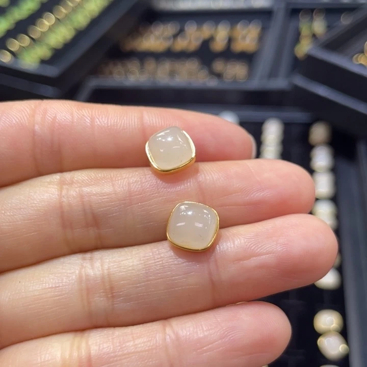 和田玉银S925镶嵌耳饰