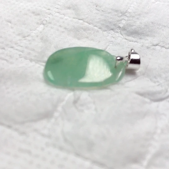 翡翠颈饰未镶嵌财****贝吊坠