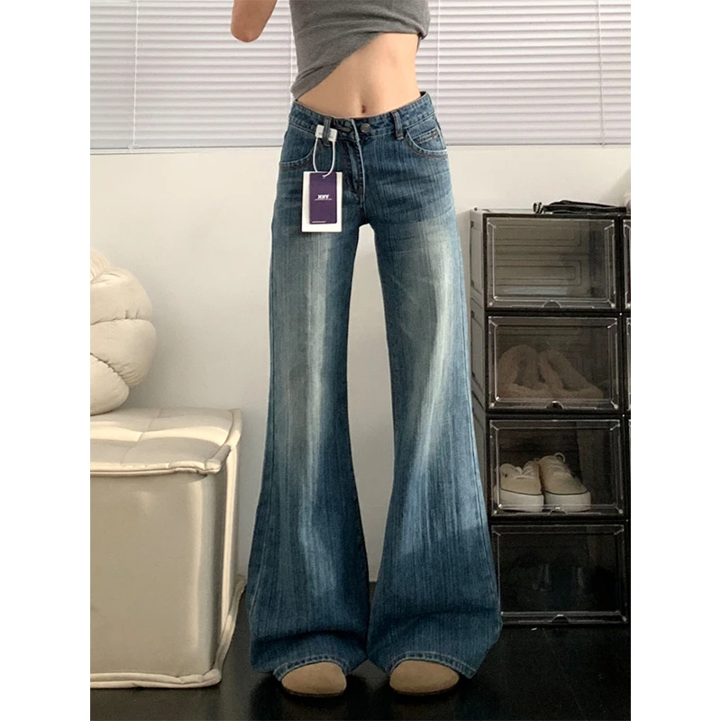 复古竹节纹微喇叭牛仔裤女冬季新款低腰修身阔腿显瘦直筒拖地裤子