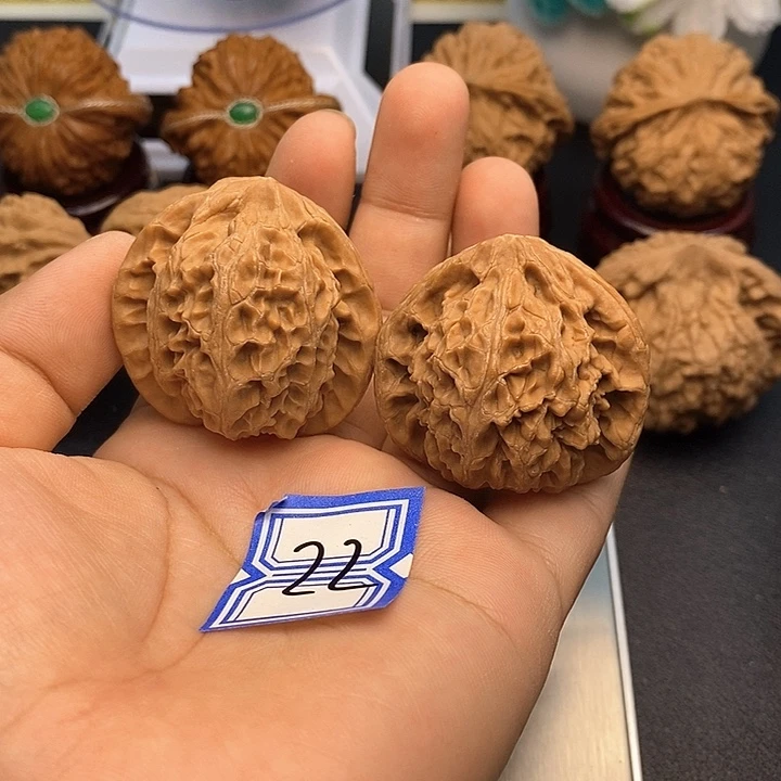 文玩核桃把件40宫灯（微瑕）