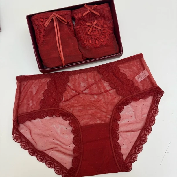 性感红色三条不同款蕾丝网纱女士本命年内裤舒适透气中腰