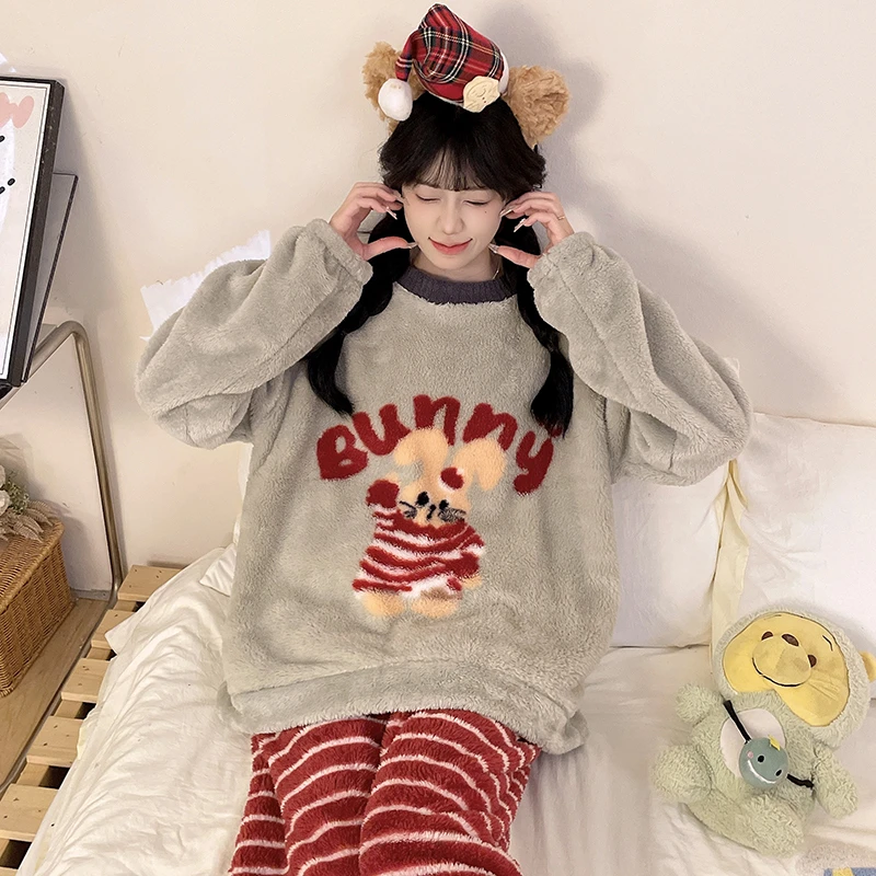 冬季新款卡通条纹兔子珊瑚绒睡衣女加绒加厚高级舒适家居服可外穿