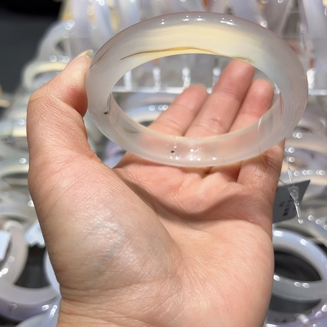 玛瑙/玉髓未镶嵌手镯