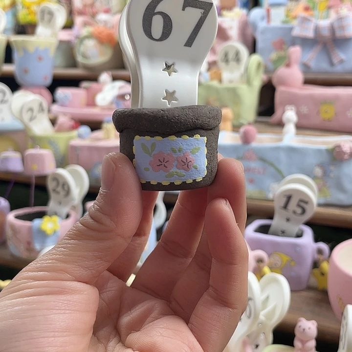 67…..手工手绘花盆