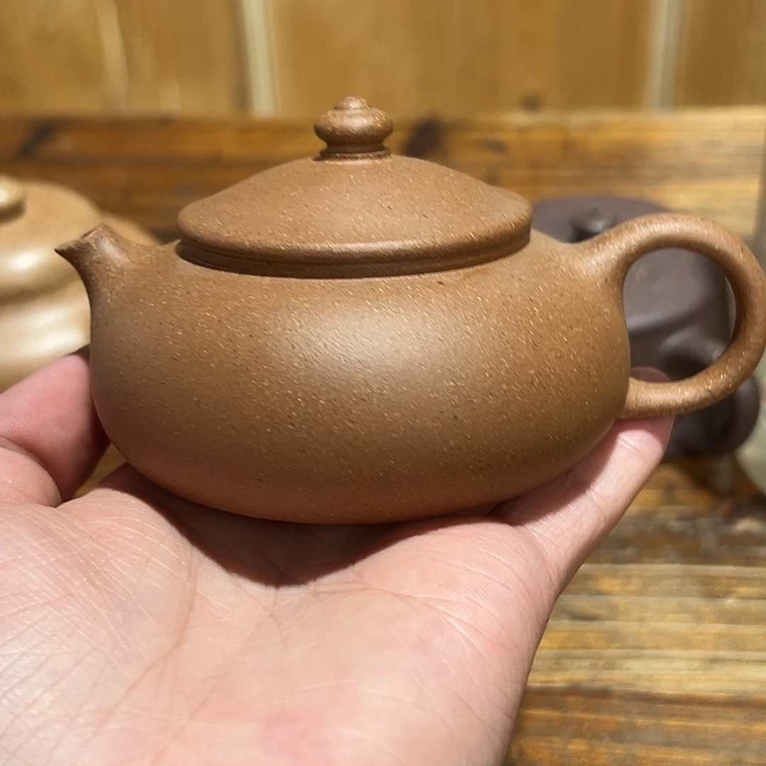 茶壶紫砂紫砂的味道很