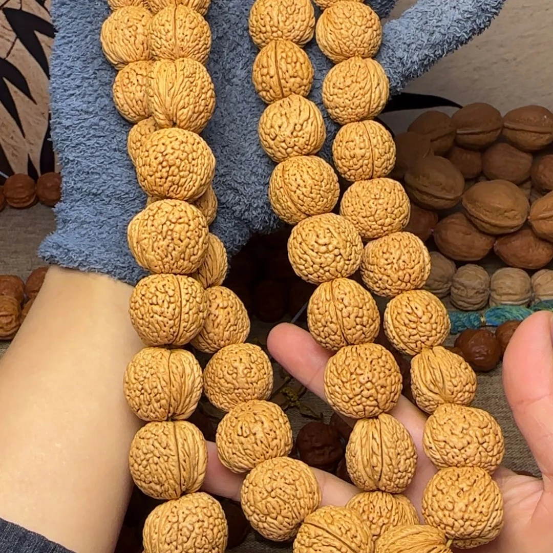 文玩核桃吊坠桃核脖挂54颗