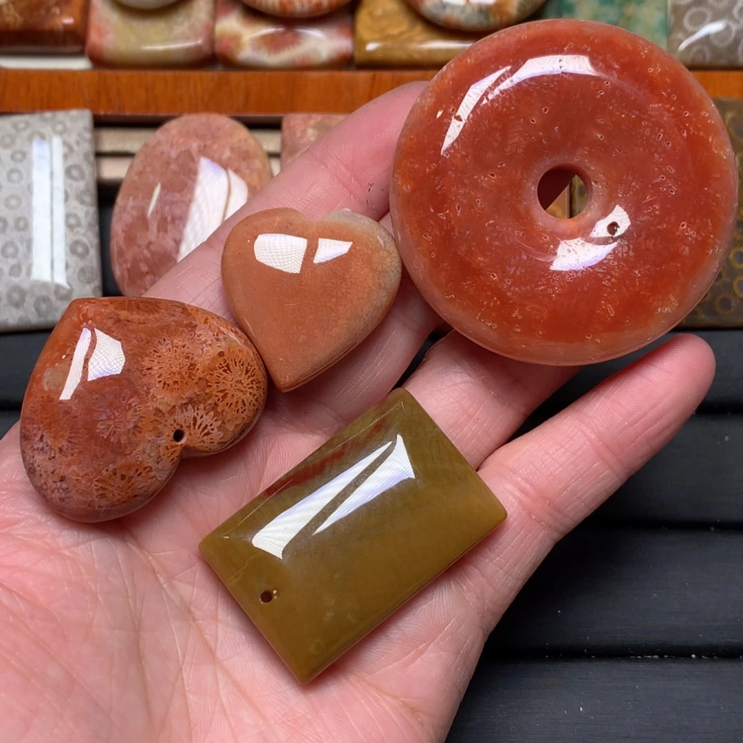 焦***木硅化玉未镶嵌吊坠无事牌手排平安扣